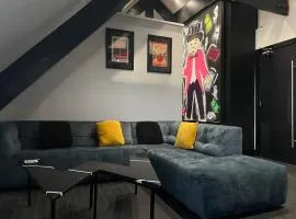 ResiLets - The Monopoly Apartment - Large 4 bedroom