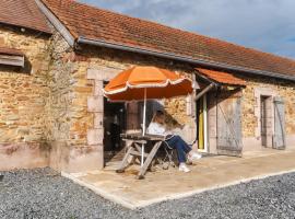 Gîtes Domaine Bonneblond, Hotel in Saint-Désiré