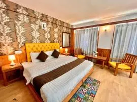 The Ganga Lodge - Affordable Luxury Stay Near Mall Road Manali