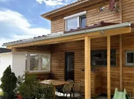 Geräumiges Tiny Haus für 1 bis 8 Personen mit Infrarotkabine