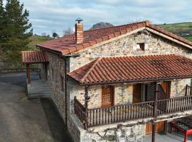 Apartamento con terraza en el Valle de Soba – hotel w mieście Herada