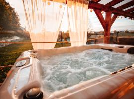 Holiday House Sunset Spa, hotel in Šentjernej