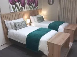 Cronin Luxury accommodation Room 4