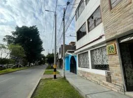 HOSPEDAJE LAS FLORES ICA