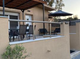 Thalia's House, hôtel à Pastida