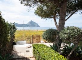 Casa Ponente con Vista Mare a Macari, hotel a Macari