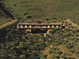 Casa do Rio - Douro Wine Hotel by Vallado, hotel with hot tubs in Vila Nova de Foz Coa