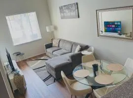 Loft Style,2 Beds ,Flexible self check in,Pool