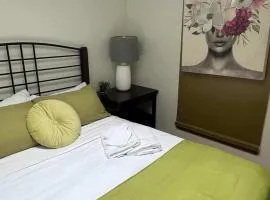 Central Location Cozy and Well-Equipped, Unit #3
