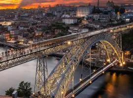 2-Studio House Steps from Best Attractions of Porto