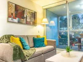 Koala Nest Central Adelaide 1BR Apartment with Pool & Sauna