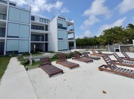 Oceanfront 2Bed - 2Bath Paradise Mahahual, hotel v destinaci Mahahual