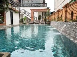Win Hotel