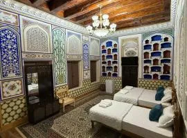 Mukhlisabegim Hotel