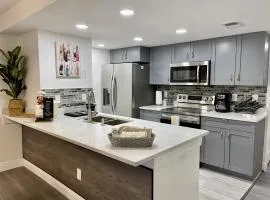 Grand Superior 3BR Condo Apartment Near Disney Parks