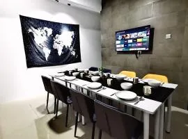 TypeA-10pax-5Bedroom-Balcony-TheMines-IOICityMall-UPM-C180