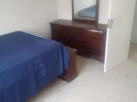Richie Country Style Rest