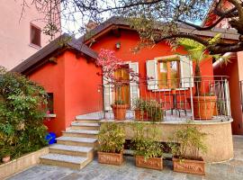 Appartamento Corte Antica con splendida Jacuzzi, ξενοδοχείο στο Μπελάτζιο