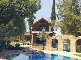 Stone Garden Oasis Cottage