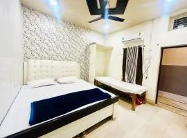 Shree ji dham nivas homestay