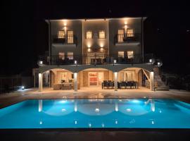 Villa Esarjo with Heated Pool and Sea View, hotel en Veprinac