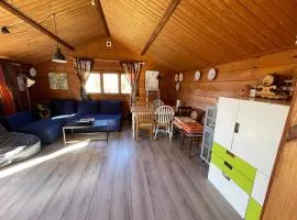 Three Rooms stuga i stugby near National Park
