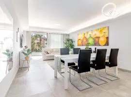 INF42P - Modern city apartment near the beach