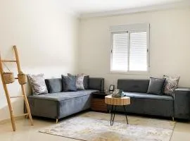 Modern Apartment Near Airport