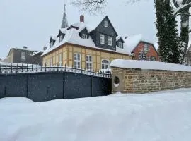 Harzträume 2 - Apartment für Familien & Freunde, 2 Schlafzimmer, Altstadtnah, Brockenbahnblick & Parkplatz