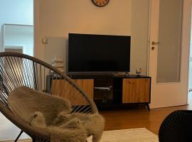 Cozy Sunny Flat in Quiet Spot, hotel v destinaci Dachau