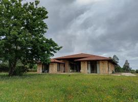 Apartamento en casa de campo Villa Haritza junto al mar, hotel em Ea