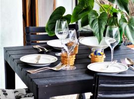 Casa Pina, hotel ad Arma di Taggia