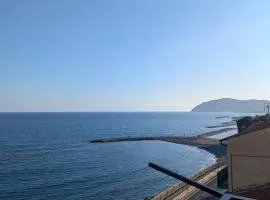 Due passi dal mare