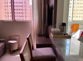 Apartamento 2 quartos no centro de Valparaizo, hotel in Valparaíso de Goiás
