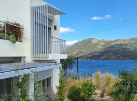 Physis Fokida, hotel v destinaci Eratini