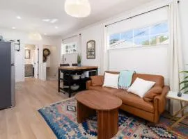 Modern 1-BR Apartment Close to Downtown Vibes
