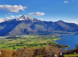 Casa Margherita Top, Ferienunterkunft in Sorico