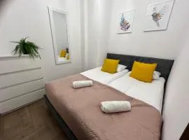 Apartament KOLEJOVA 20 z oddzielną sypialnią - idealny dla rodzin lub grupy znajomych