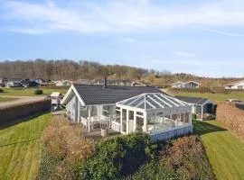 Lovely Summer House With Sea View