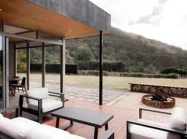 Woodbridge Hill Country Escape
