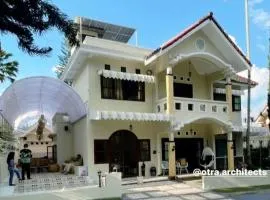 Blessed Vintage Villa Batu Malang