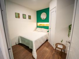 Casa42, hotel in Estación Pamplona