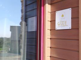 Les Gîtes C&H, hotel in Les Herbiers