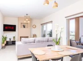 Kanalia View Apartment