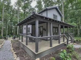 Cute Cottage Settled Between Trees in Monteagle, Tennessee