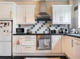 Home stay in Kimmage, hotel v destinaci Dublin