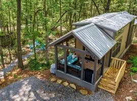 Amazing Secluded Cabin with Fire Pit and Fireplace in Mentore, Alabama