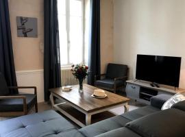 Cozy House with Free Private Parking, Hotel in Saint-Martin-de-Ré