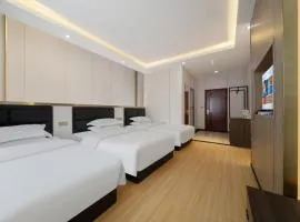 Jiuzhaigou Cloudy Hotel