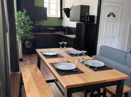 Appartement plein coeur de ville, alojamento com cozinha em Fontenay-le-Comte